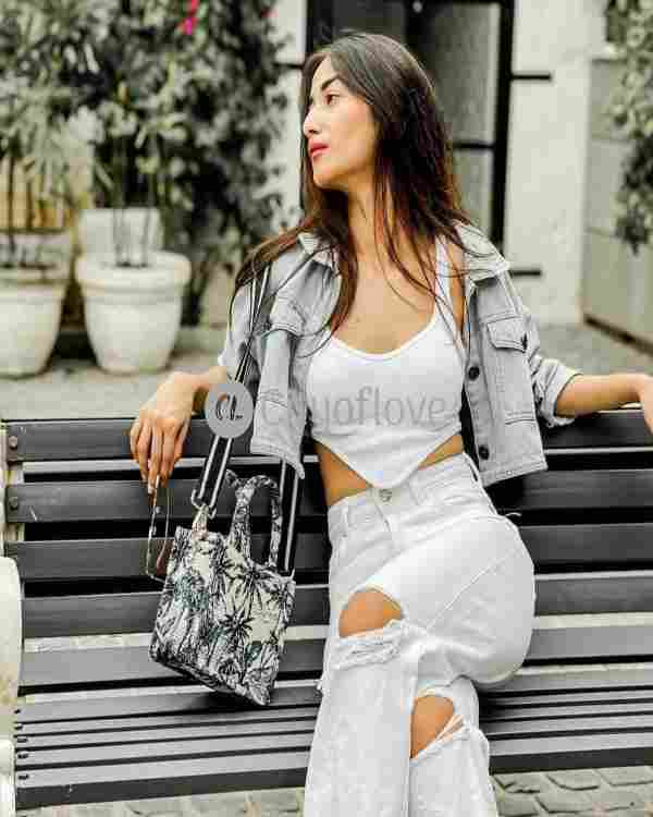 Skilled Call Girls In Bhubaneswar Free Pickup And Drop