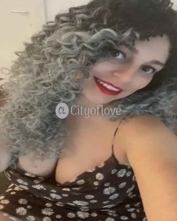 Call Girls in Kolkata available with free pickup and drop services