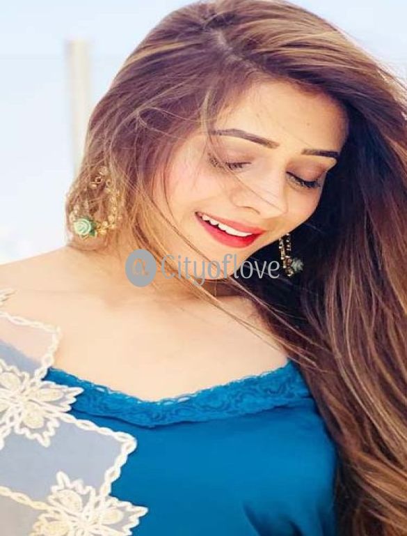Allure of true elegance with Riya Hyderabad call Girls
