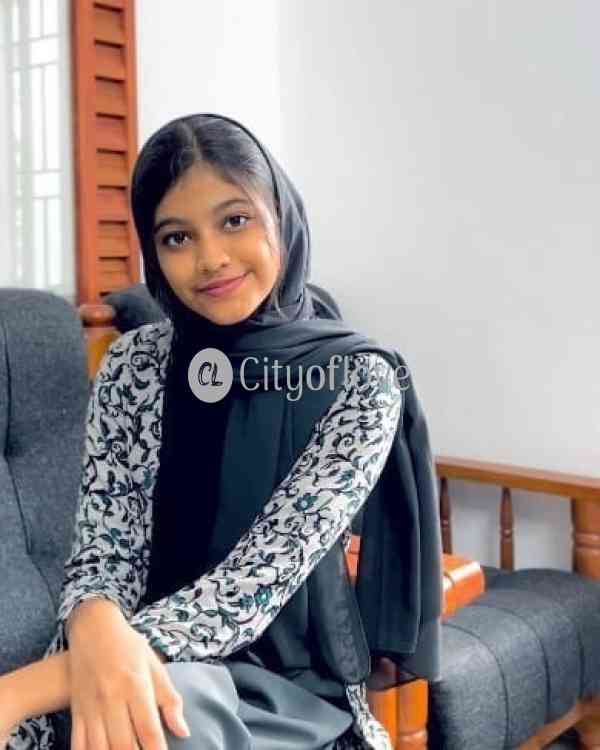 Stylish Look and Slim Figure Call Girl Give Proper Enjoyment
